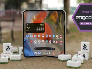 thumbnail - Teléfonos Plegables